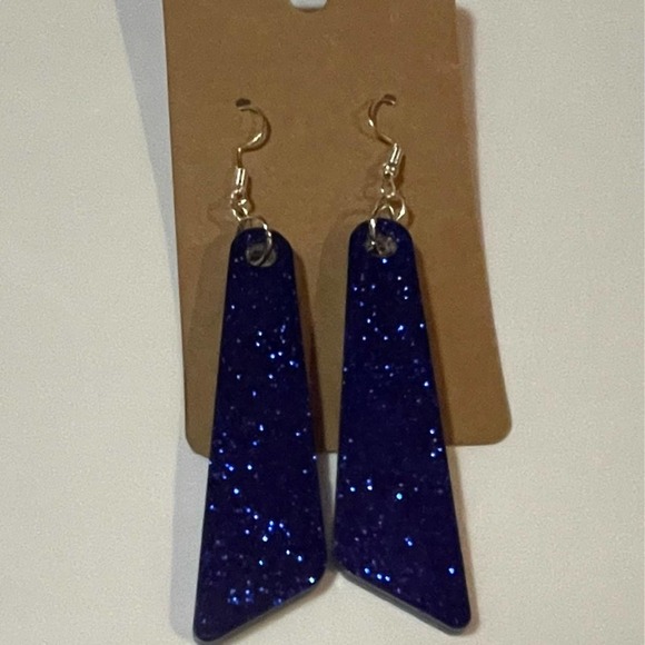 Handmade Jewelry - Handmade epoxy resin triangular shape earrings - royal blue glitter